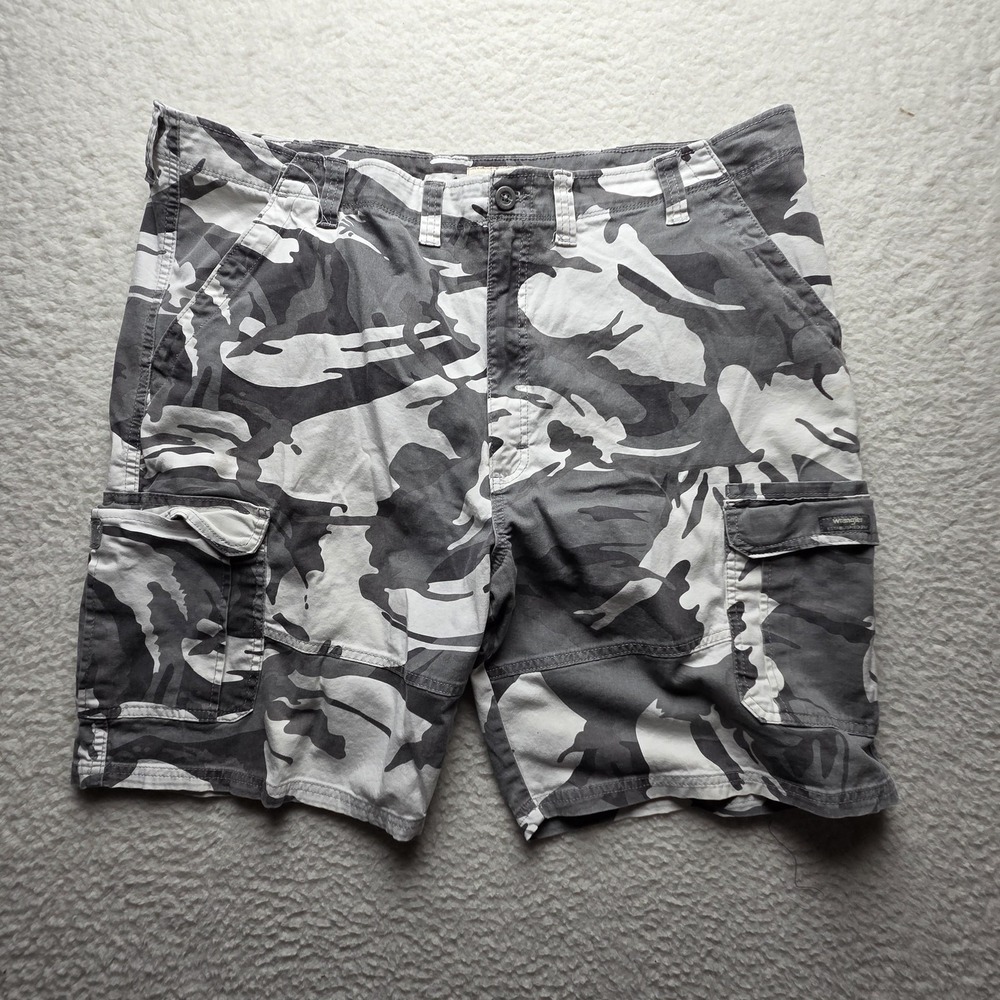 Wrangler Cargo Shorts‎ Mens 44 Gray Camo Relaxed Fit Stretch 10 Inseam Casual